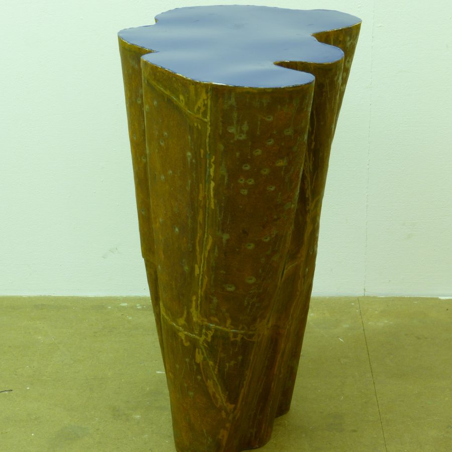 Willi Weiner, 2014, Stehendes Wasser, 80 x 70 x 44 cm, Cortenstahl, Lackfarbe